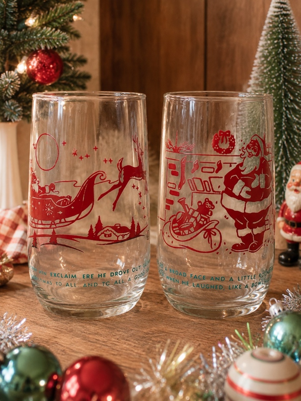 Vintage Red Santa‎ ‘Twas the Night Before Christmas Glasses 1950s Sealtest Promo